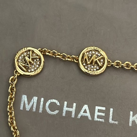 Michael Kors gold bracelet - Picture 3 of 8
